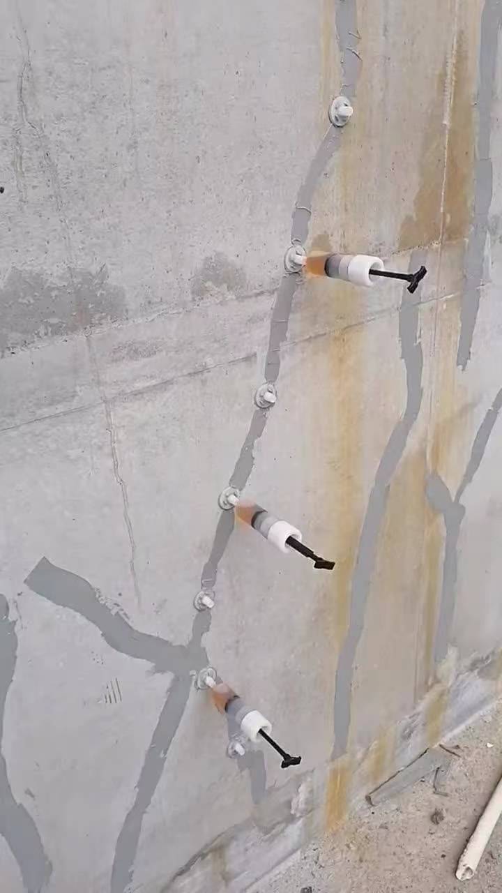 青龙混凝土开裂的原因